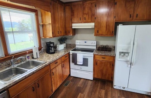 Luray House | The Home Place