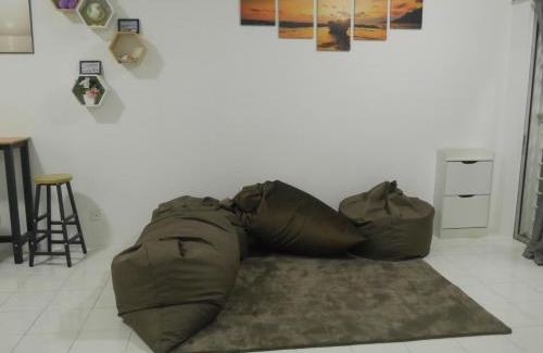 Kuala Selangor Apartment | The Homestay 105 - nearby sky mirror jetty - Netflix