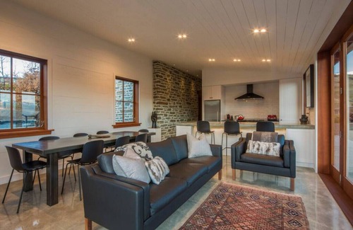 Lake Hayes Villa | The Homestead on Wilding, Lake Hayes