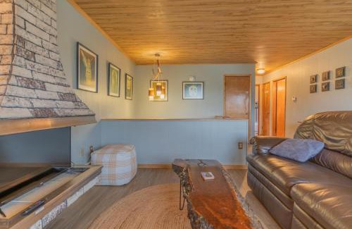 Fairbanks House | The Hometown Family Inn
