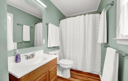 St. George Island House | The Honey Hole St George Island Pet Friendly-Heated Private pool West Gulf beaches
