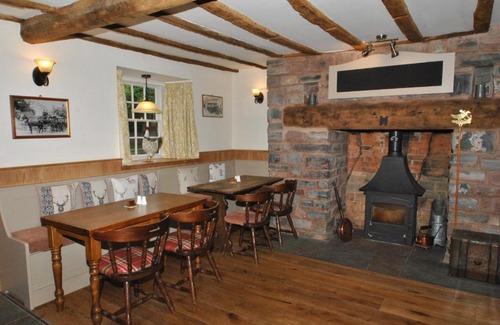 Kilve Hotel | The Hood Arms