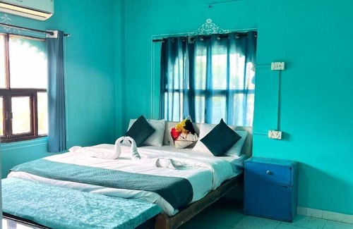 Udaipur Hotel | The Hostel Crown