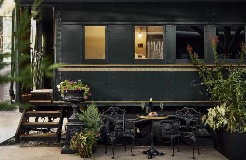 Downtown Chattanooga Hotel | The Hotel Chalet at The Choo Choo