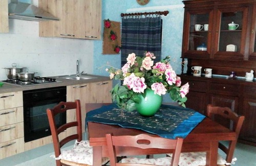 Castellammare del Golfo House | The house is 900 m. away from the beach, 200 m. from the center, 100 m. Supermarket