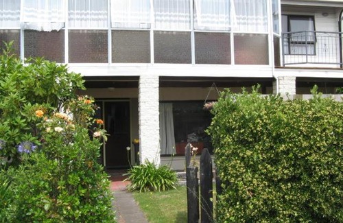 Halswell House | The House
