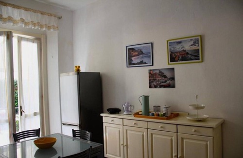 La Spezia Apartment | The House of Flowers