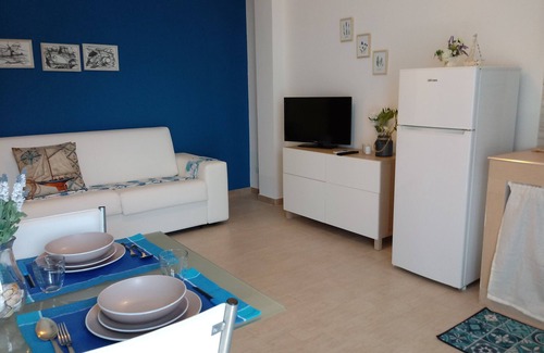 Balestrate Apartment | THE HOUSE ON THE SEA - Sailing Ship