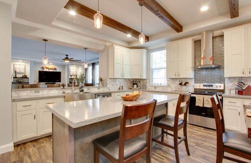 La Pine House | 'The Hub' La Pine Vacation Rental - Dog Friendly!