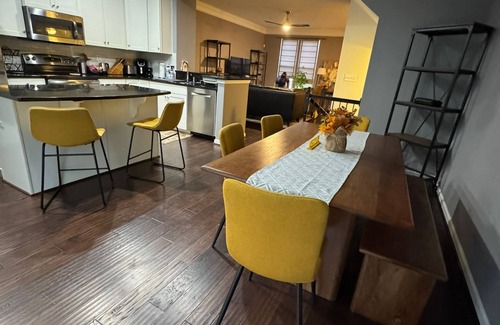 Downtown Baltimore House | The Hudson: Luxury, Comfort, & Prime Location!