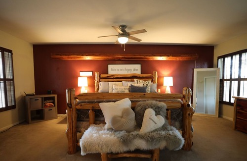 Golden Other | The Huffman Ranch -Fireplace ATV's welcomed close/restaurants & Broken Bow Lake