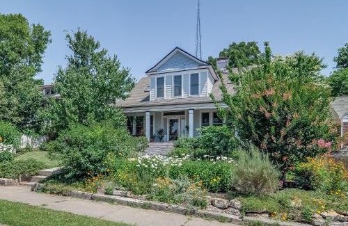 Belmont - Hillsboro Apartment | The Hummingbird Retreat by Stay Local Nashville