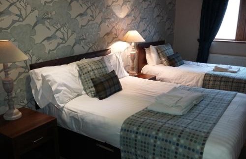 Holmfirth Hotel | The Huntsman Inn