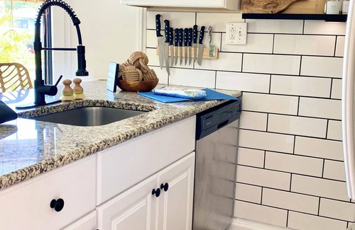 Surfside Beach Condo | The Hut at the beach