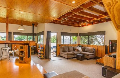 Ohakune House | The Hut Retreat - Ohakune Holiday Home