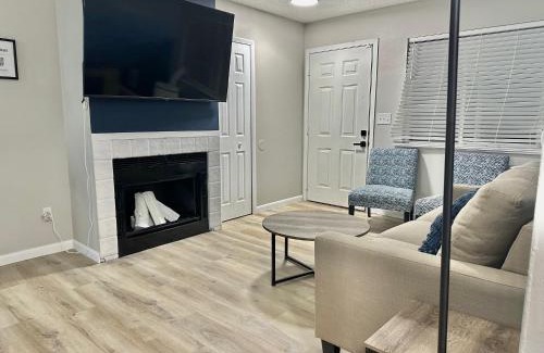 Cimarron Hills Apartment | The Hygge APT C Free Snacks Games