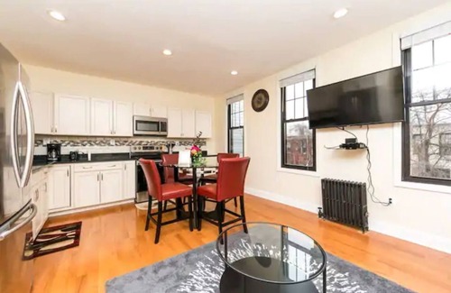 Bushwick Apartment | The Ideal Vacation Home in Brooklyn: