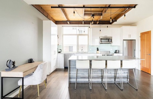 Laurelhurst House | The Imagination House!