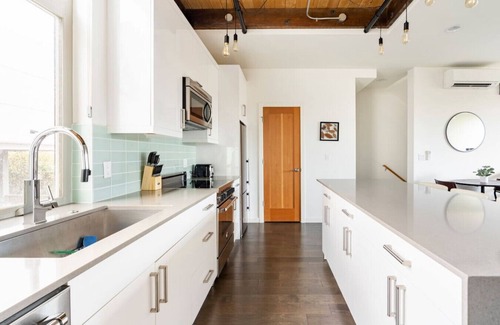 Laurelhurst House | The Imagination House!