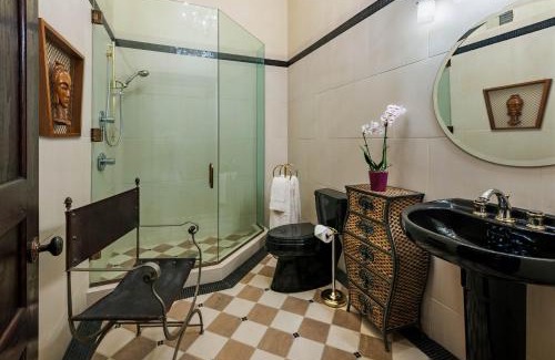 Midtown Hotel | The Inn at 97 Winder