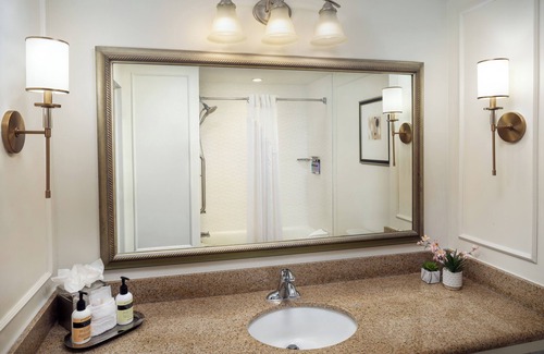 Long Beach Hotel | The Inn at Long Beach