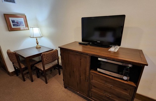 Newland Hotel | The Inn at Shady Lawn
