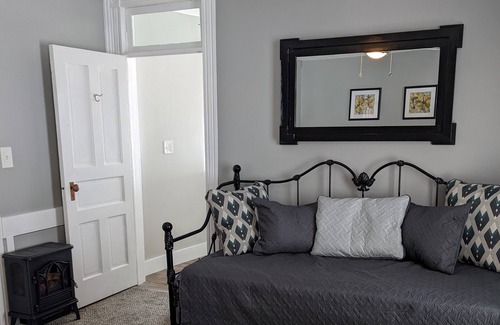 Starlight Bed & Breakfast | The Inn at Starlight Lake
