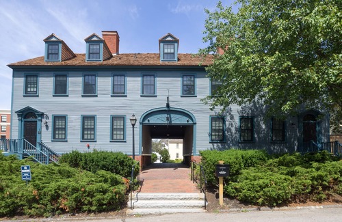 Portsmouth Apartment | THE INN Downtown - Deluxe King Studio Apartment