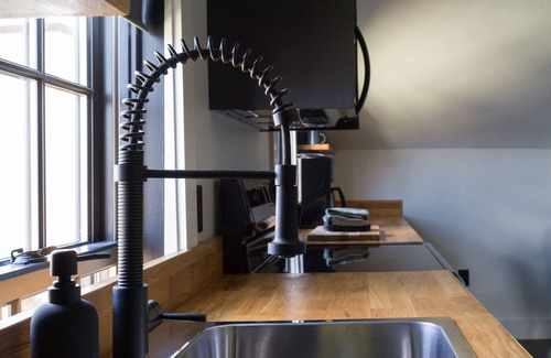 Portsmouth Apartment | THE INN Downtown - Penthouse Studio Apartment