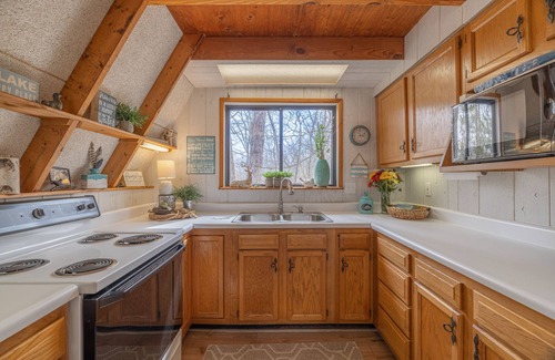 Wright City Ski Chalet | The Innsbrook Oasis by Innsbrook Vacations!