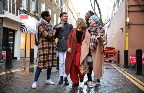 London City Centre Apartment | The Insta Playhouse - Covent Garden - by Frankie Says