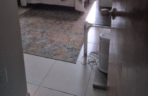 Overtown House | The International Gem Room! Central - Clean - Affordable