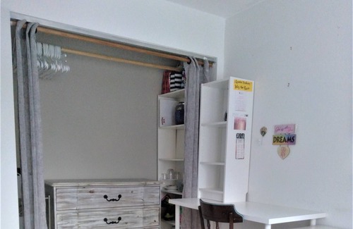 Overtown House | The International Gem Room! Central - Clean - Affordable