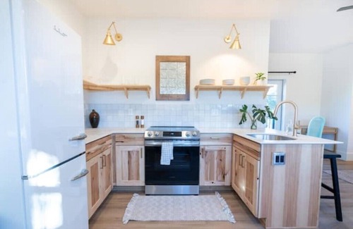 Buena Vista Apartment | The Isabella Lofthouse on Colorado-Walk to Mainnn