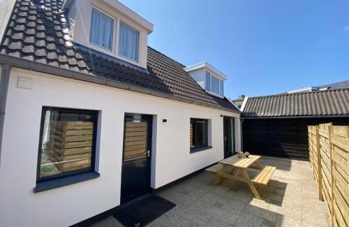 De Koog House | The island life beach house 2