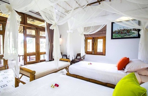 My Tho Cabin | The Island Lodge