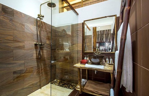 My Tho Cabin | The Island Lodge