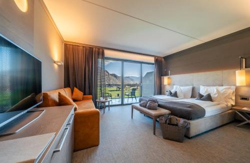 Unterrain/Riva di Sotto Hotel | The Lodge Sporthotel - Golfclub Eppan