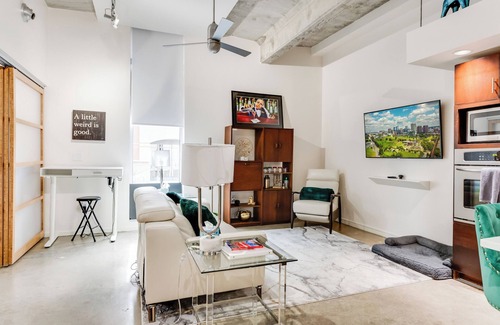 Jackson Ward Condo | The J | Modern Stay | Jackson Ward