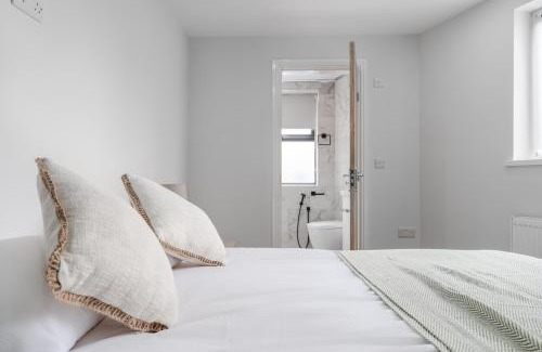 Manchester House | The Jade Escape