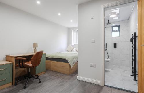 Manchester House | The Jade Escape