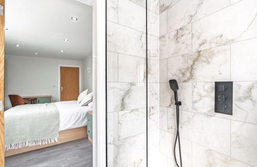 Manchester House | The Jade Escape