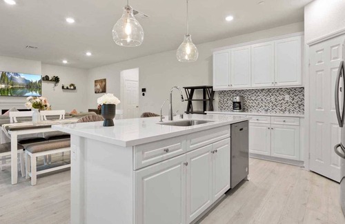 Riverside House | The Jade on Sunkissed Ridge