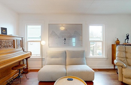 Richmond House | The Japanese Maple Bungalow