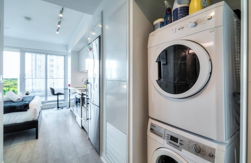 Garden District Condo | The Jarvis Suite