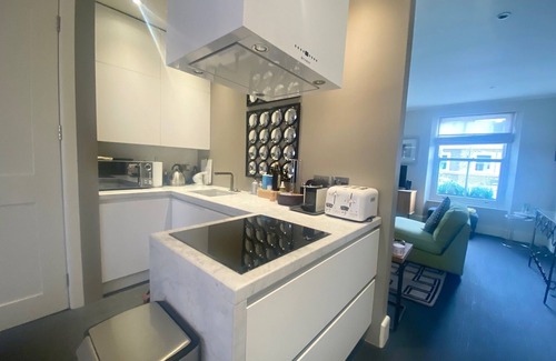 Kensington Apartment | The Jasmine Apartment