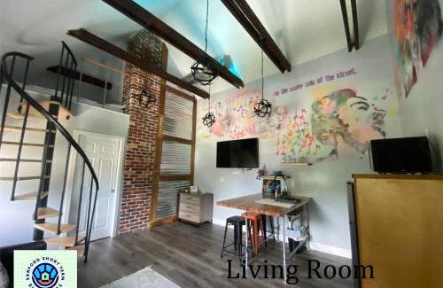 Sanford Apartment | The Jazz Loft