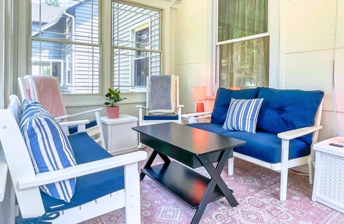 East Shore House | The Jewel of The Cove - Historic Coastal Retreat, Seaside Hideaway