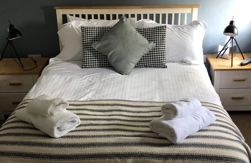 Orford Bed & Breakfast | The Jolly Sailor