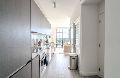Wynwood Art District Apartment | The Juliet XII Vibe 8745